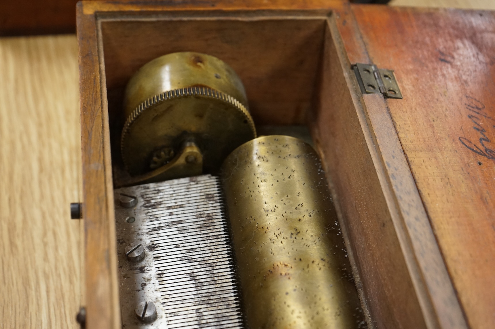An early F. Nicole key-wound four-air Swiss cylinder box, number 14179, in mahogany case, cylinder length 19.5cm, case length 32cm.